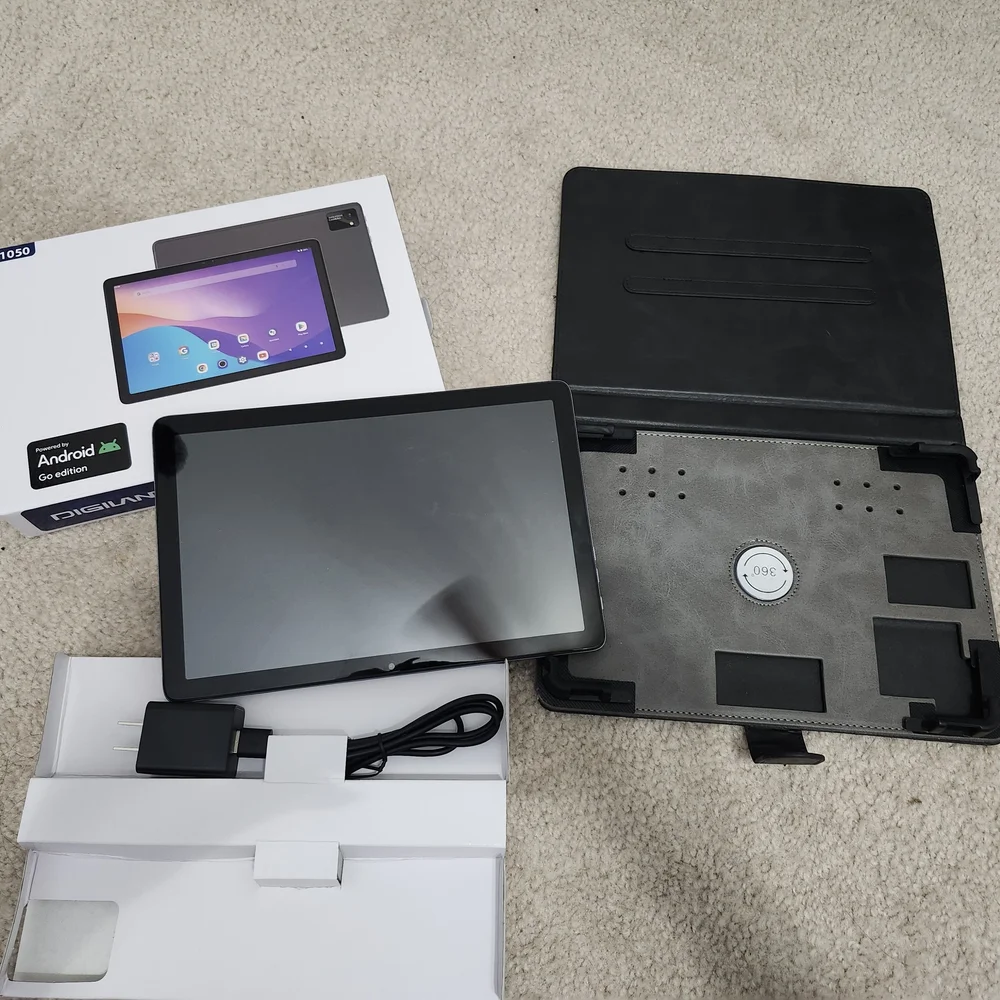 Black Tablet with Accessories Brand New With Case Androrid Brand Digliand DL1050